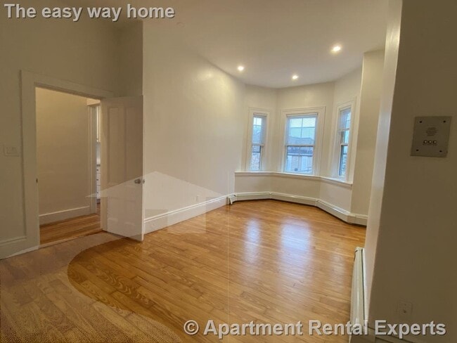 Photo - 194 Central St Unit #3