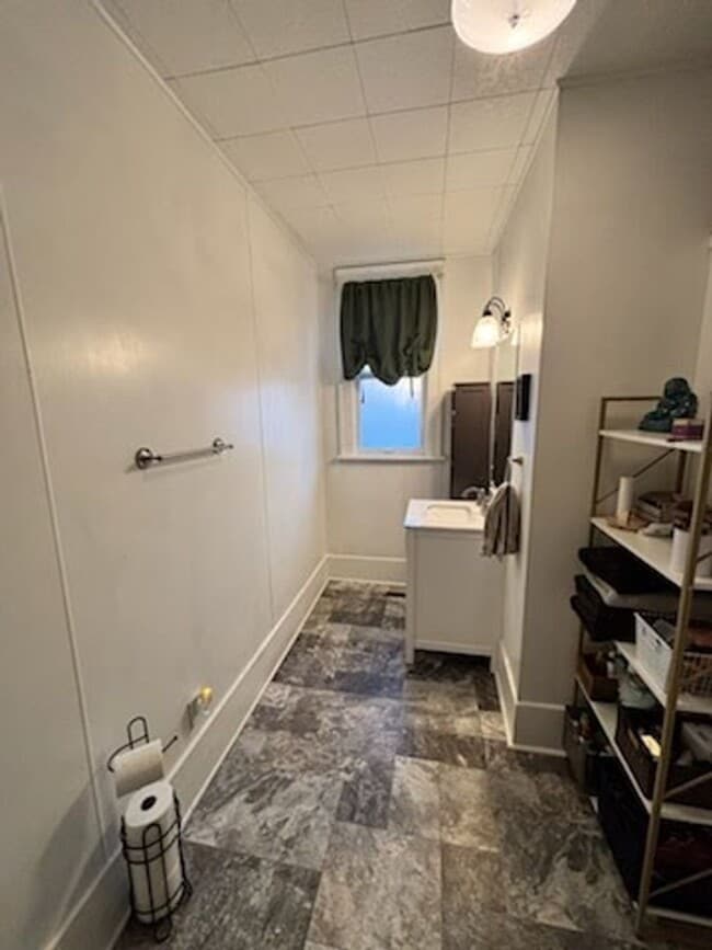 Photo - Spacious 3 Bedroom