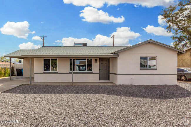 Building Photo - 4407 W Whitton Ave Rental