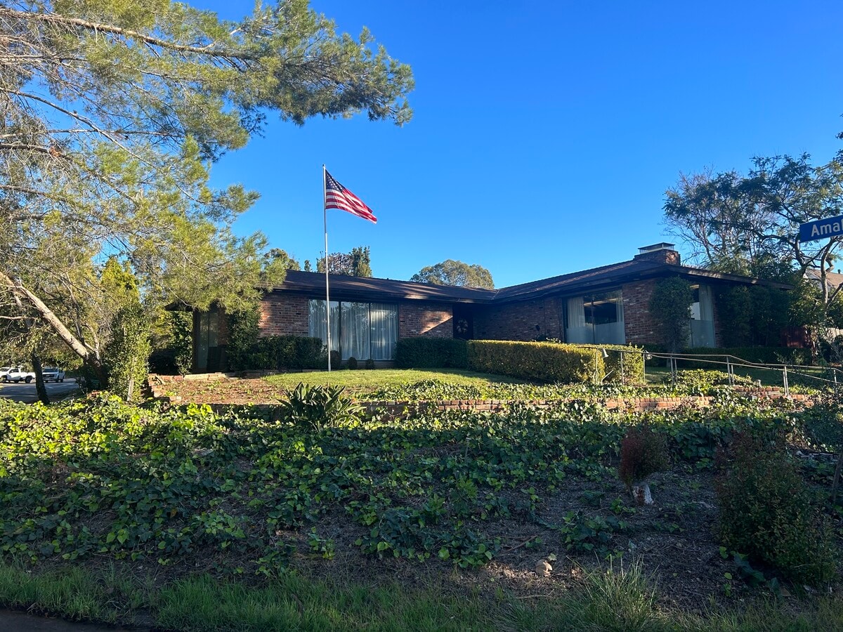 Photo - 809 Toulon Dr