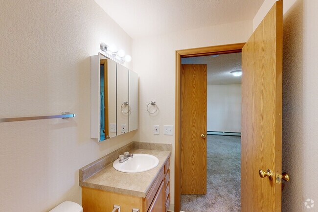 2BR, 2BA - 1,065SF