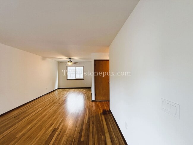 Photo - 233 N Failing St