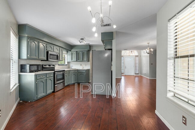 Photo - 5233 Clearview Dr