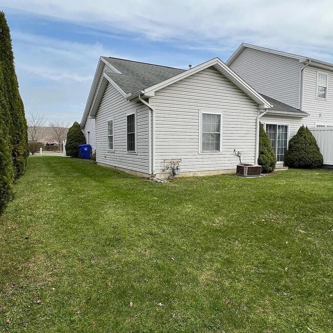 Photo - 130 Imperial Ct