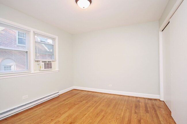 Photo - Student-Friendly Ivy Rd Apartment Near Foods of All Nations Unit Ivy Rd 2114 #07