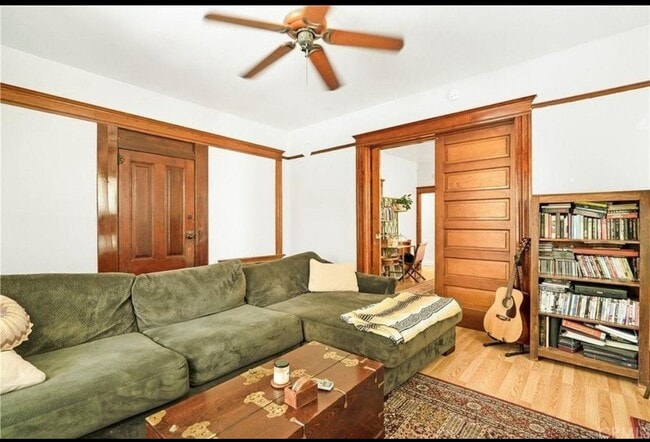 Photo - 4261 9th St