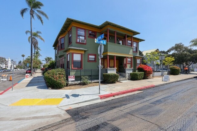 Building Photo - 2200 Island Ave Unit 2204