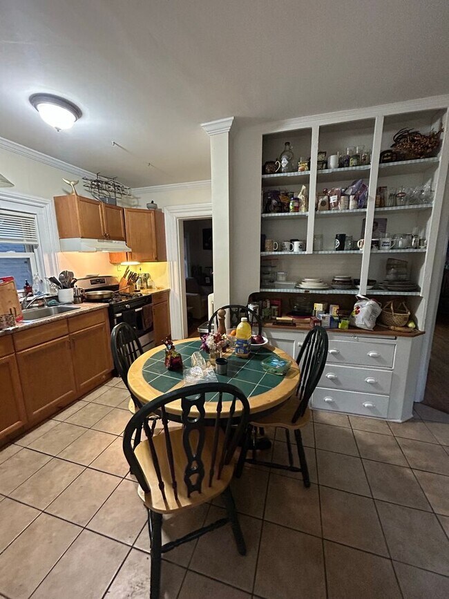 Photo - 52 Rowley St Unit 3