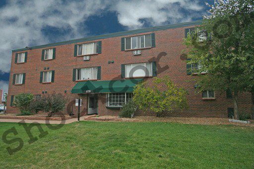 825s - 825s Apartments