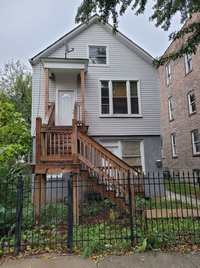 Photo - 1521 S Komensky Ave