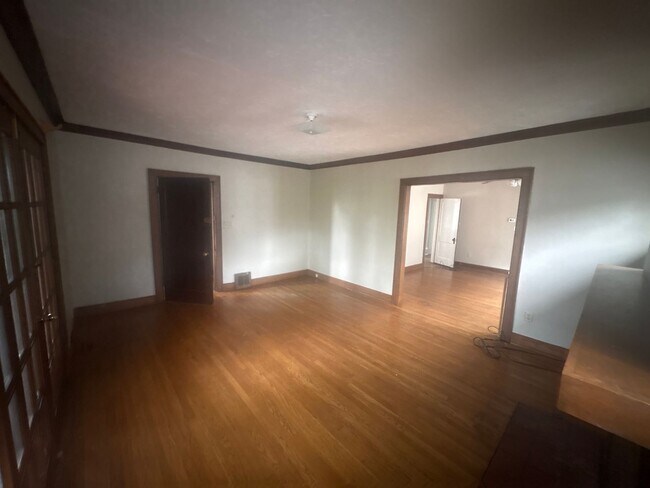 Photo - 2179 Edgewood Rd Unit Up