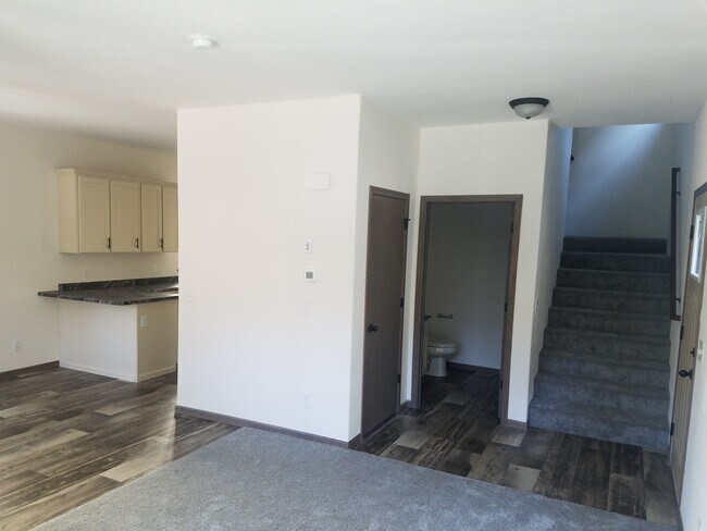 Photo - 1048 Dayton Ave
