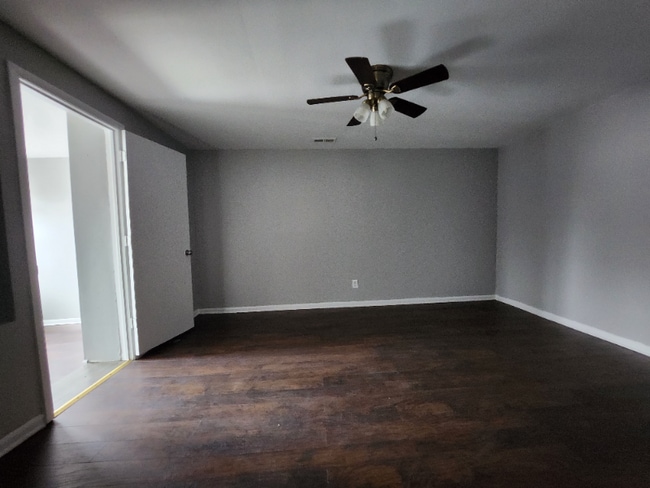 Photo - 8137 S Evans Ave