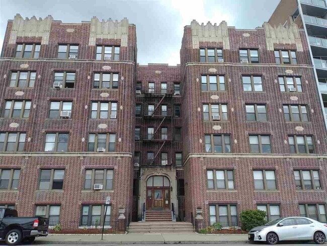 Building Photo - 883 JFK Blvd E Unit 3C