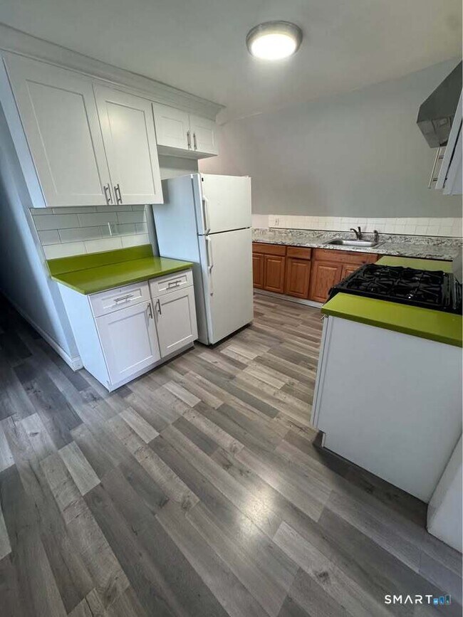 Photo - 178 Clarence St Unit 4
