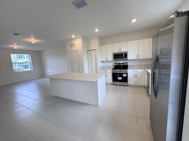 Photo - 1455 SE 27th St