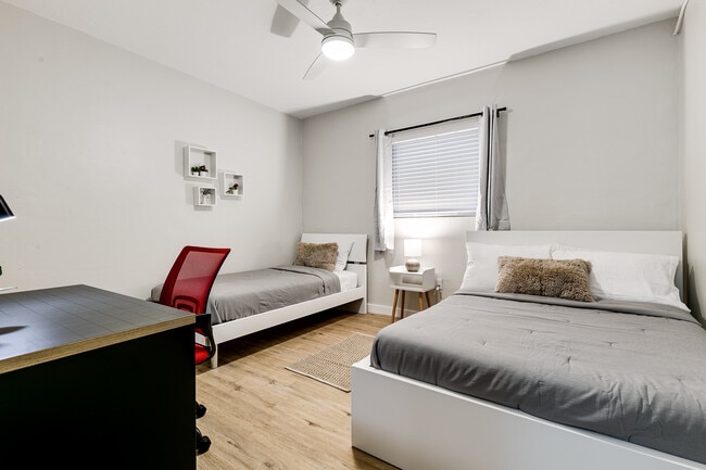 Photo - 5817 NW 37th St