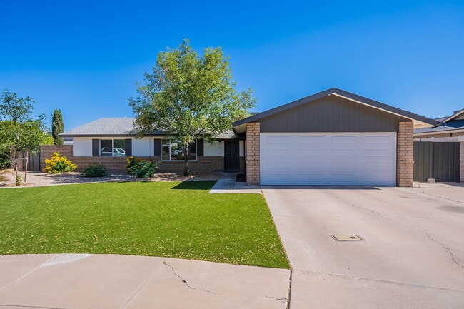 Photo - 651 E Kael Cir House