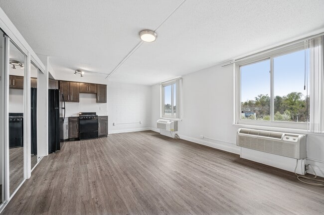 Photo - Academia Suites