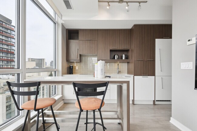 Photo - 199 Richmond St W Unit FL1-ID1030992P