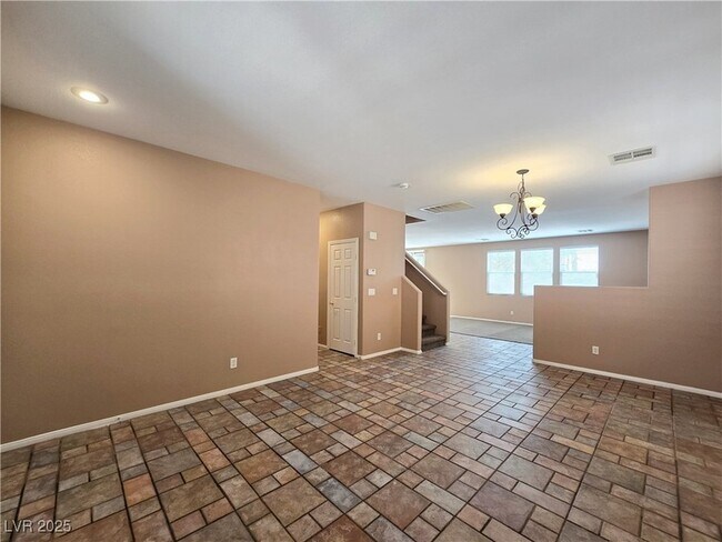 Photo - 10865 Wallflower Ave Casa