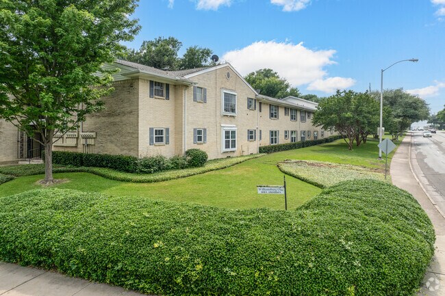 5818 E Universidad Blvd. - 5818 E University Blvd