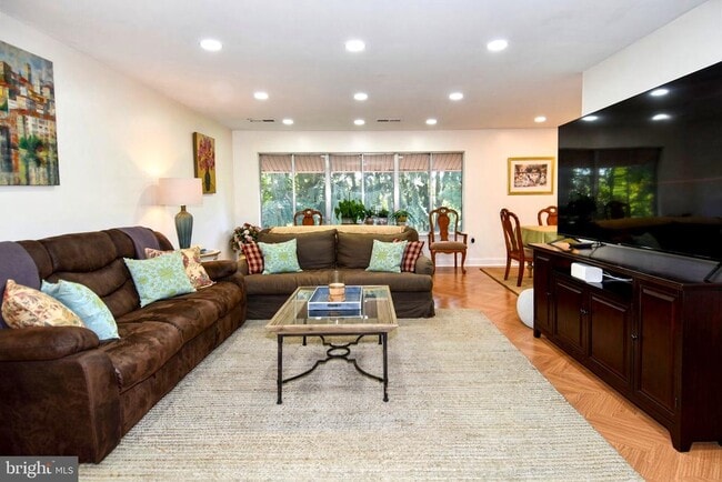 18624 Walkers Choice Rd Unit 6
