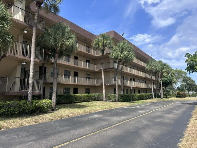 Building Photo - 3101 NW 47th Terrace Unit 120