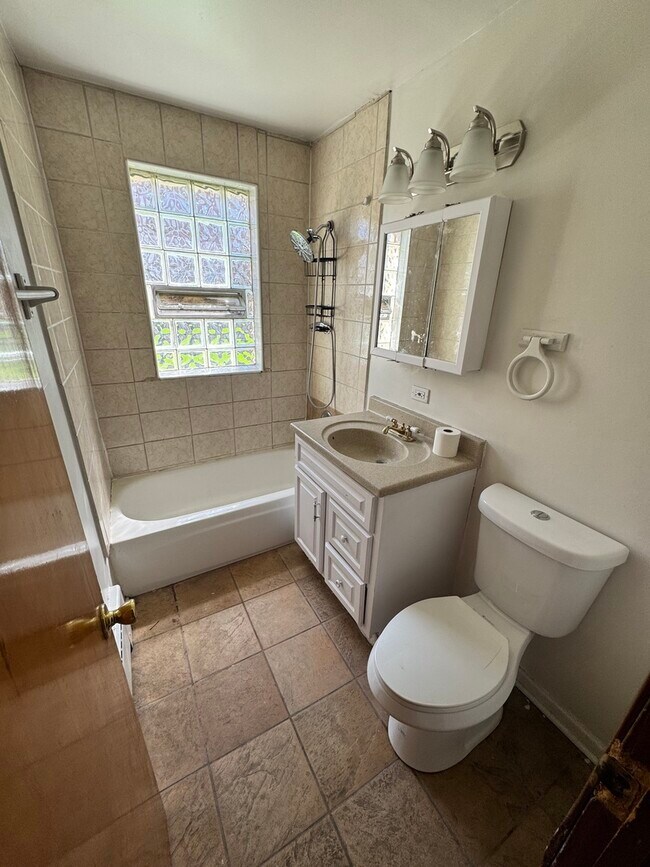 Photo - 4425 W 55th St