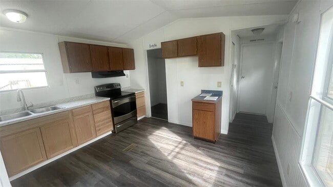 Photo - 1001 NE 77th St