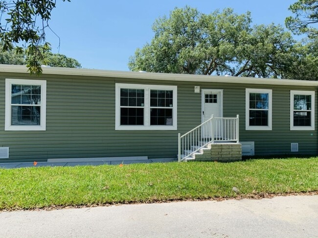Building Photo - 185 Millwood Rd Rental
