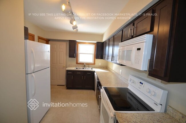 Photo - 320 Garfield Ave