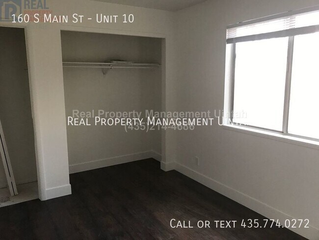 Photo - 160 S Main St Unidad 10