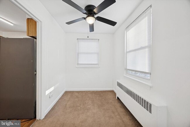 Photo - 206 W Parkway Ave