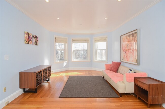 96 St Paul St Unit 3