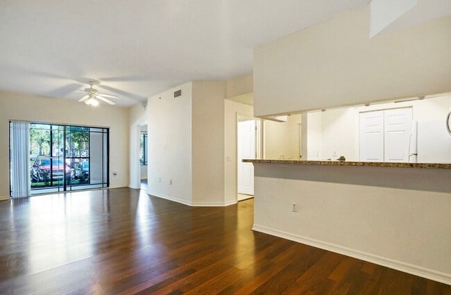 Photo - 2812 Grande Pky Unit 105