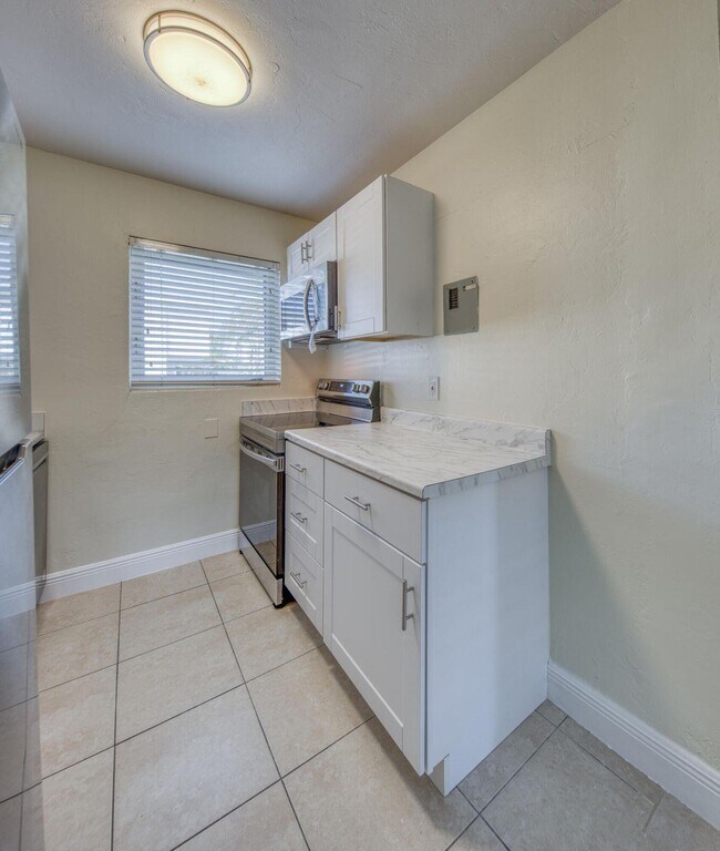 Photo - 101 S Palmway Unit 7