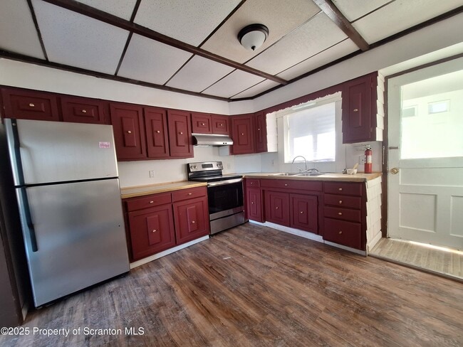 Photo - 734 Delaware St