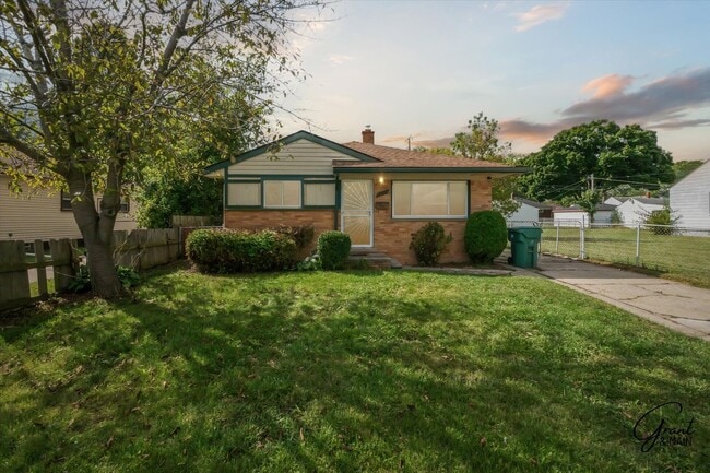 Building Photo - 3 Bedroom Ranch - $1,350