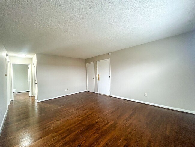 Photo - 5845 Shadymist Ln Unit 1