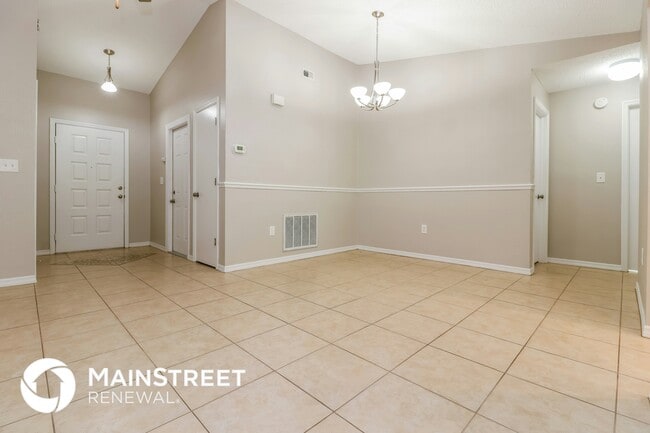 Photo - 8010 Hathaway Dr