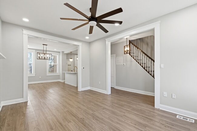 Photo - 1843 E 29th St