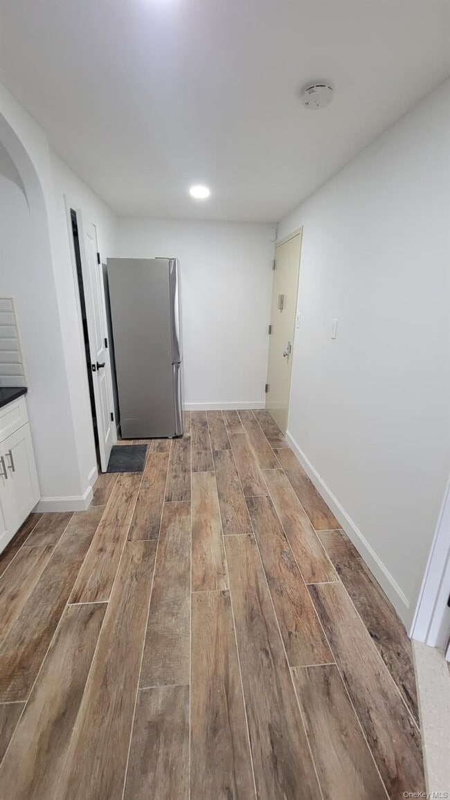 Photo - 60-24 Wetherole St Unidad 1