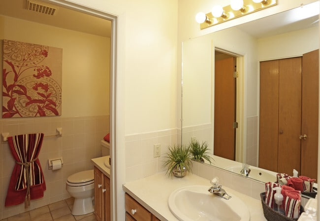 Baño - Willow Stream Apartments North