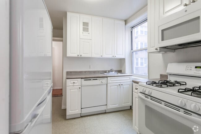 KITCHEN 1BR