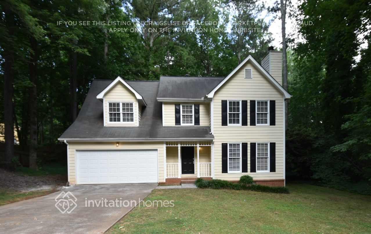 Photo - 776 Amberglen Ln House