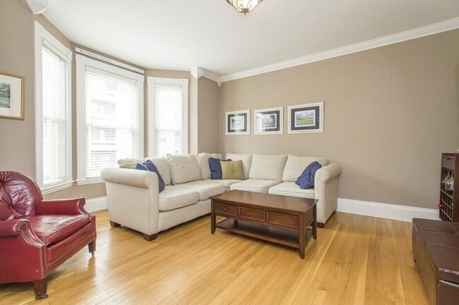 Photo - 640 E 5th St Condo Unit 1