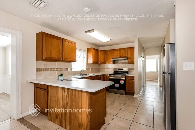 Photo - 1713 Roslyn Ave