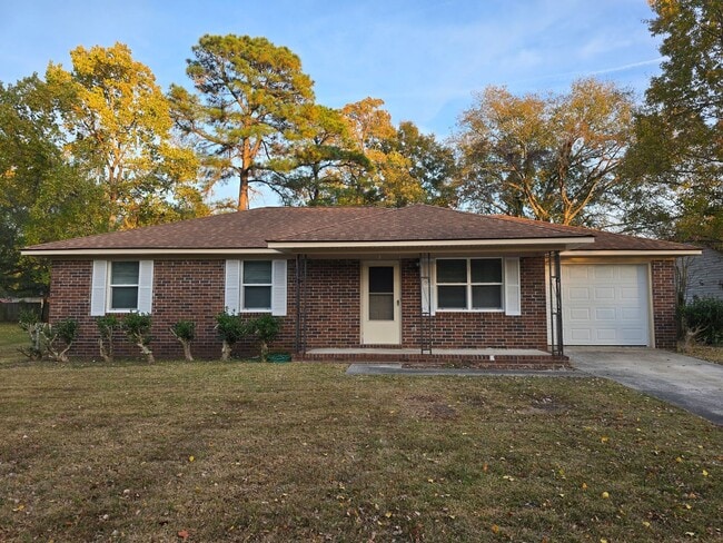Building Photo - Renovated 3BR home in Sangaree