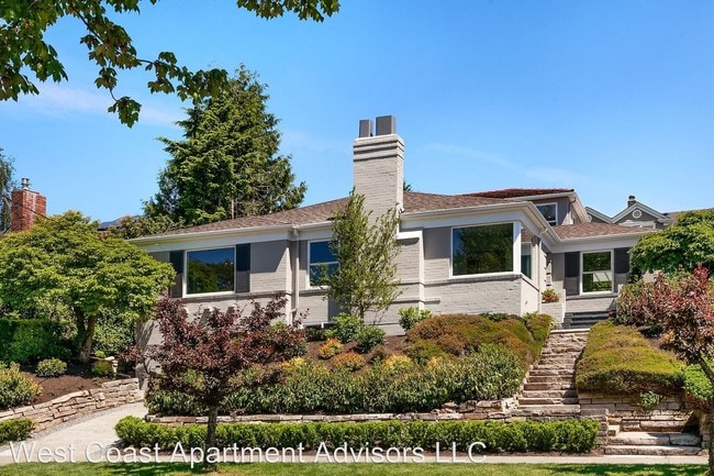 4 br, 3 bath House - 1908 29th Ave W - 4 br, 3 bath House - 1908 29th Ave W